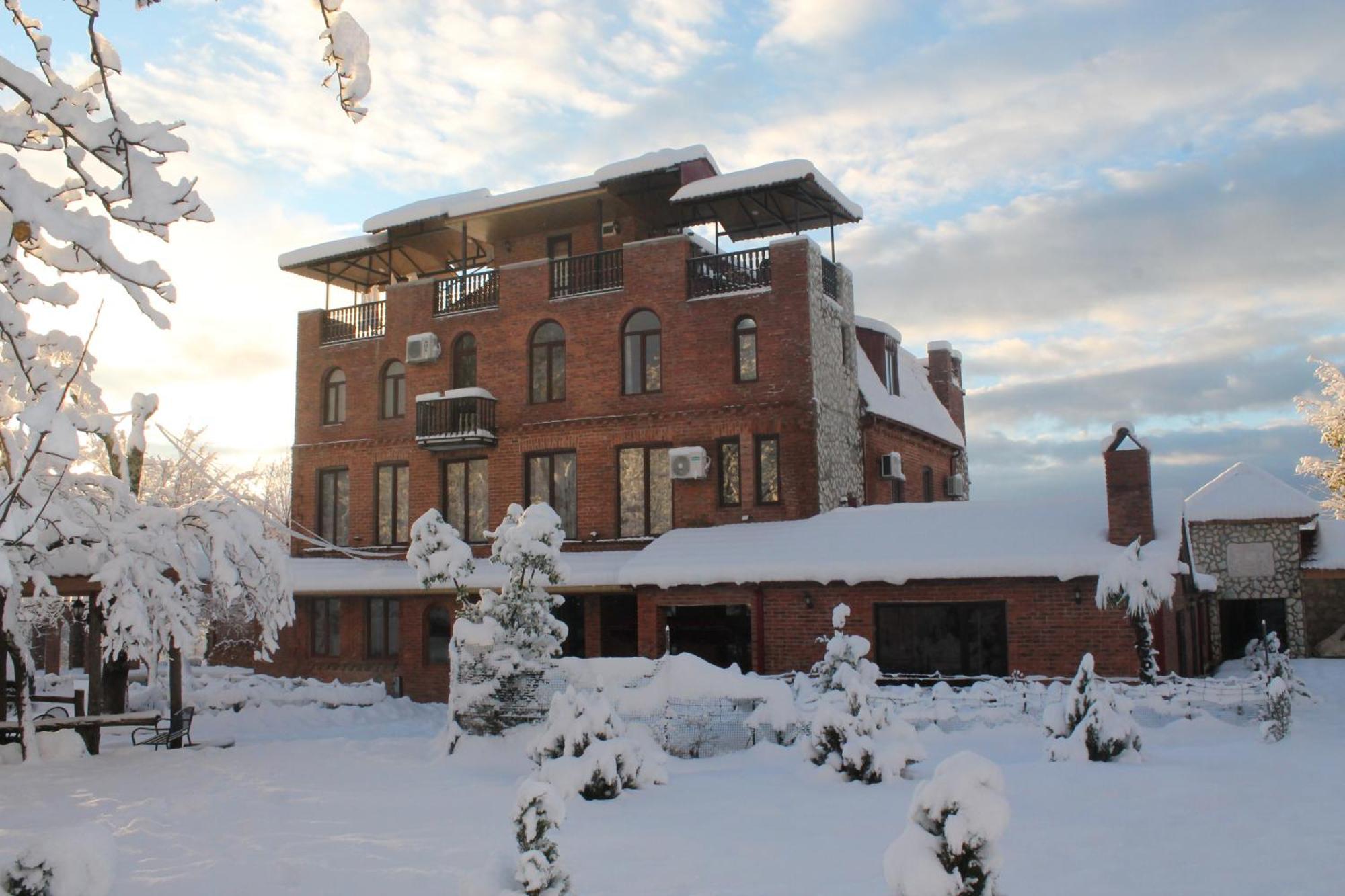 Hotel Chateau Chikovani Gordi Esterno foto